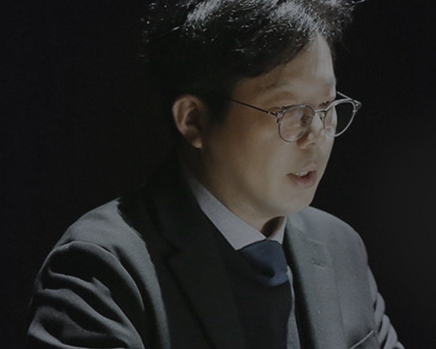 강연 중인 김대현 대표원장